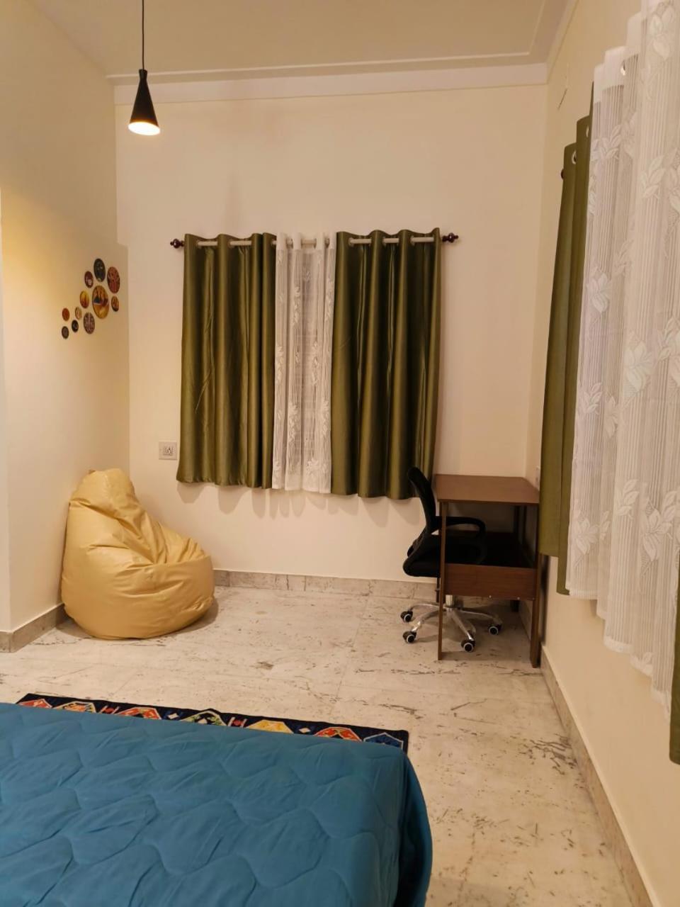 Homestayz Crown Bangalore Cameră foto
